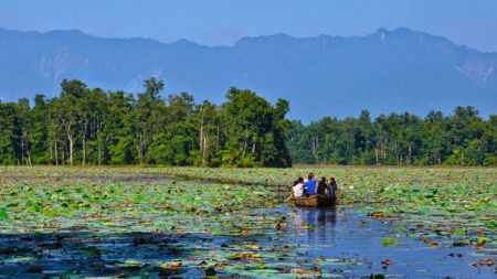 पर्यटकीय स्थलमा चहलपहल बढ्यो