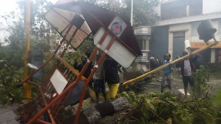 चेन्नइमा चक्रवात परी भारतमा १० को मृत्यु