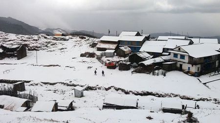 पूर्वी पहाडी क्षेत्रमा एक दशक यताकै उच्च हिमपात