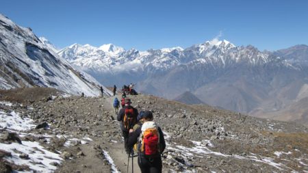 अन्नपूर्ण पदमार्गमा बेमौसममा पनि पर्यटकको चहलपहल बढ्याे