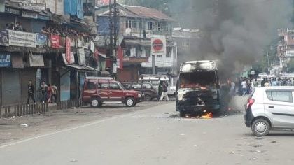 दार्जिलिङमा आन्दोलन झन चर्कियो, सरकारी कार्यालयका साइबोर्ड नेपाली भाषामै