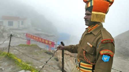 सिक्किम क्षेत्रमा भारतीय र चिनियाँ सैनिकबीच झडप, चीनद्वारा २ वटा बंकर ध्वस्त