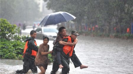 चीनमा भारी वर्षा, दुई लाख ६० हजार विस्थापित