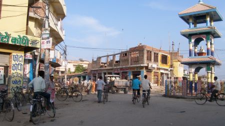 जनकपुरका सबै सार्वजनिक यातायात सेवा ठप्प, यात्री मर्कामा