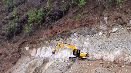 खदाङ–त्रिपुराकोट सडक निर्माणलाई तीव्रता दिन सेनाको नयाँ वेस क्याम्प