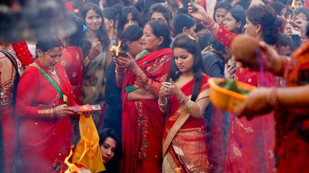 पाशुपत क्षेत्रमा बिहानैदेखि भक्तजनको भीड, ८ बजेसम्म डेढलाखले दर्शन गरे