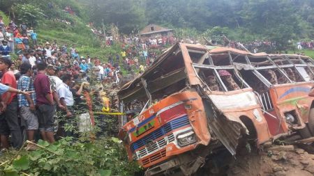 नुवाकोट बस दुर्घटनामा मृत्यु हुनेको संख्या ६ पुग्यो, तीन महिलाको सनाखत