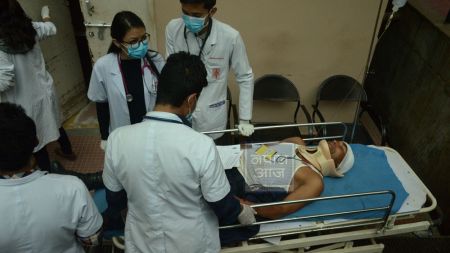 अपडेटः १२ जनाको उपचार हुँदै केएमसीमा, ४ जनालाई अन्यत्र रिफर (सूचीसहित)