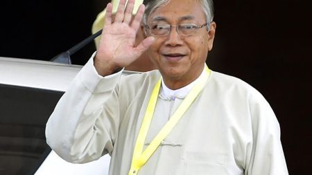 म्यानमारका राष्ट्रपतिद्वारा राजीनामा