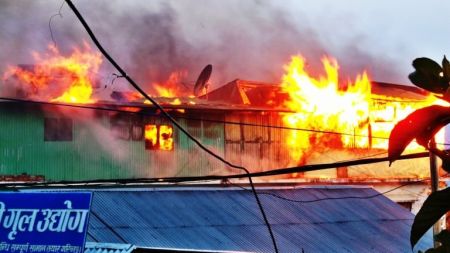 क्रसर उद्योगमा आगजनी करोडौंको क्षति