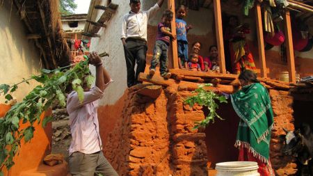 नयाँ वर्षमा सिस्नोले हानेर सत्कार