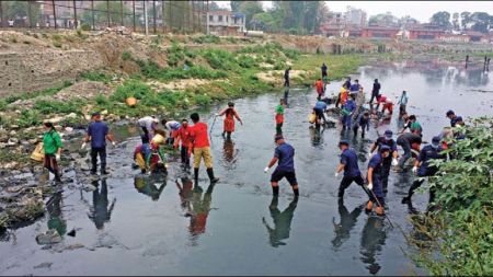 २२ औं हप्तामा १० टन फोहर संकलन