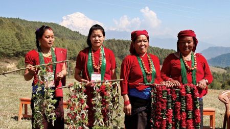 म्याग्दीमा मन लाेभ्याउने करबाकेली पदमार्ग (फाेटाे फिचर)