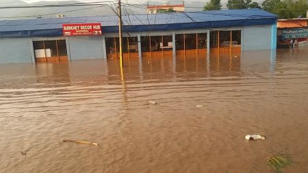 जलमग्न सुर्खेत, ४० भन्दाबढी पसलहरु डुबे