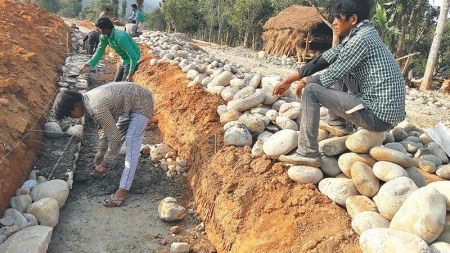 श्रमिकको न्यूनतम पारिश्रमिक रु १३ हजार निर्धारण