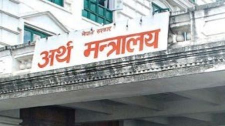 पूँजीगत खर्च कमजोर, लक्ष्यभन्दा बढी राजश्व