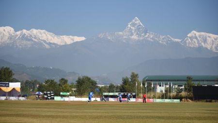 पोखरा प्रिमियर लिगः पारसको टिमद्वारा शरदको पोखरालाई १४१ रनको लक्ष्य प्रस्तुत