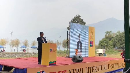 ‘जहाँ शब्दहरू जीवन्त   हुन्छन्’ भन्ने मूल नाराका साथ सुरु भयो नेपाल लिट्रेचर फेस्टिभल