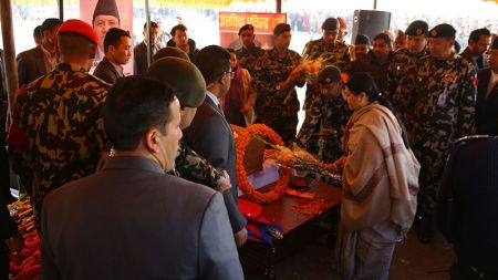 हेलिकोप्टर दुर्घटनाका मृतकलाई टुँडिखेलमा श्रद्धाञ्जलि (फोटो फिचर)