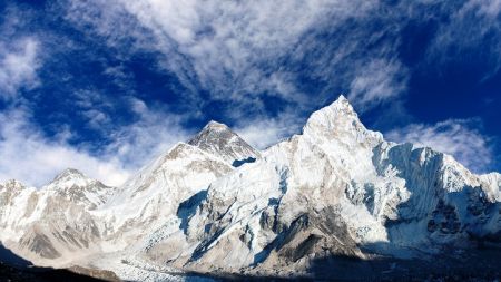 साना हिमाल चढेपछि मात्र सगरमाथा आरोहण