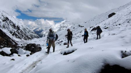 कञ्चनजंगा आरोहणका क्रममा २ भारतीय पर्वतारोहीको मृत्यु 