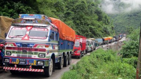 राजमार्ग अवरुद्ध भए अब १० मिनेटमै खुलाइने