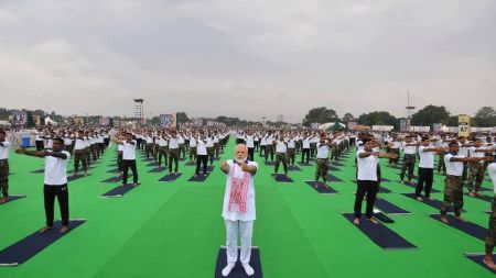  भारतीय प्रधानमन्त्रीको योग मोहः अब गाउँ गाउँमा योग 