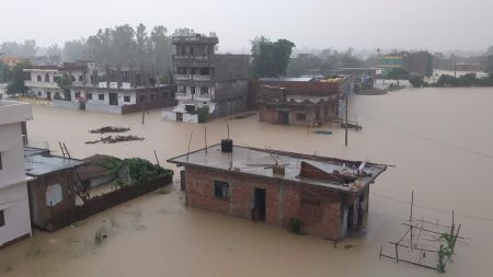 पूर्वप्रधानमन्त्रीकै घर डुबानमा