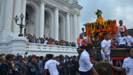 राष्ट्रपतिबाट इन्द्रजात्रा अवलोकन (फोटो फिचर)