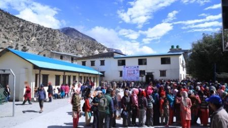 पूर्वविद्यार्थीको खर्चमा मुस्ताङमा निःशुल्क स्वास्थ्य शिविर