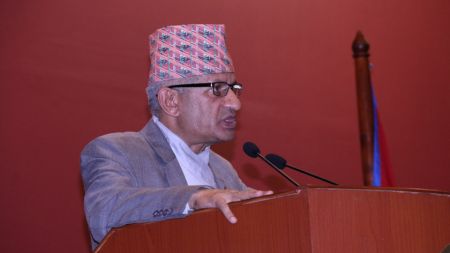 'सीमा विवादमा सरकार झुक्दैन'