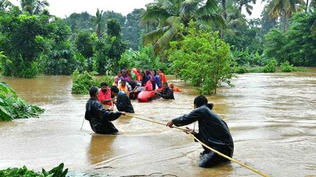 बाढीका कारण भारतमा ४४ जनाको मृत्यु