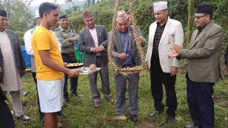 कामविहीन सांसद् : पिङ उद्घाटनमा 