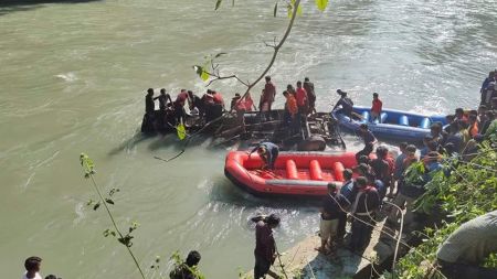 सुकुटे बस दुर्घटनाः मृत्यु हुनेको संख्या १९ पुग्यो