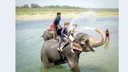 घुम्नैपर्ने देशमा नेपाल पहिलो