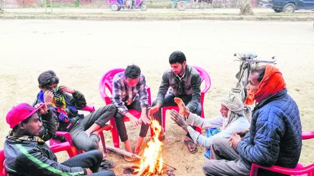 चिसोले कठ्याङ्ग्रिएर २ को मृत्यु, आगो ताप्ने क्रममा जलेर १० जना घाइते