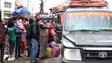 मुलुकभरको जनजीवन सामान्यतर्फ उन्मुख, कोभिडको जोखिम भने कायमै