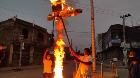 जनकपुरमा बाबुराम भटट्राईको पुत्ला दहन