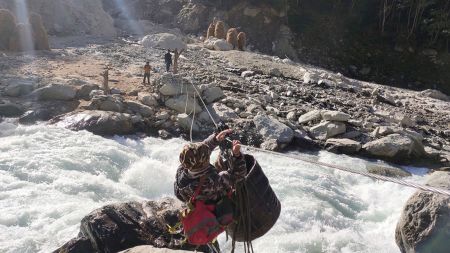 ओलीले १ वर्षमा विस्थापित गर्छु भनेको तुईनबाट खसेर ५ वर्षपछि किशोर वेपत्ता