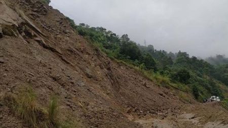 हुम्लामा पहिरोले घर पुरिएर ४ बालबालिकाको मृत्यु